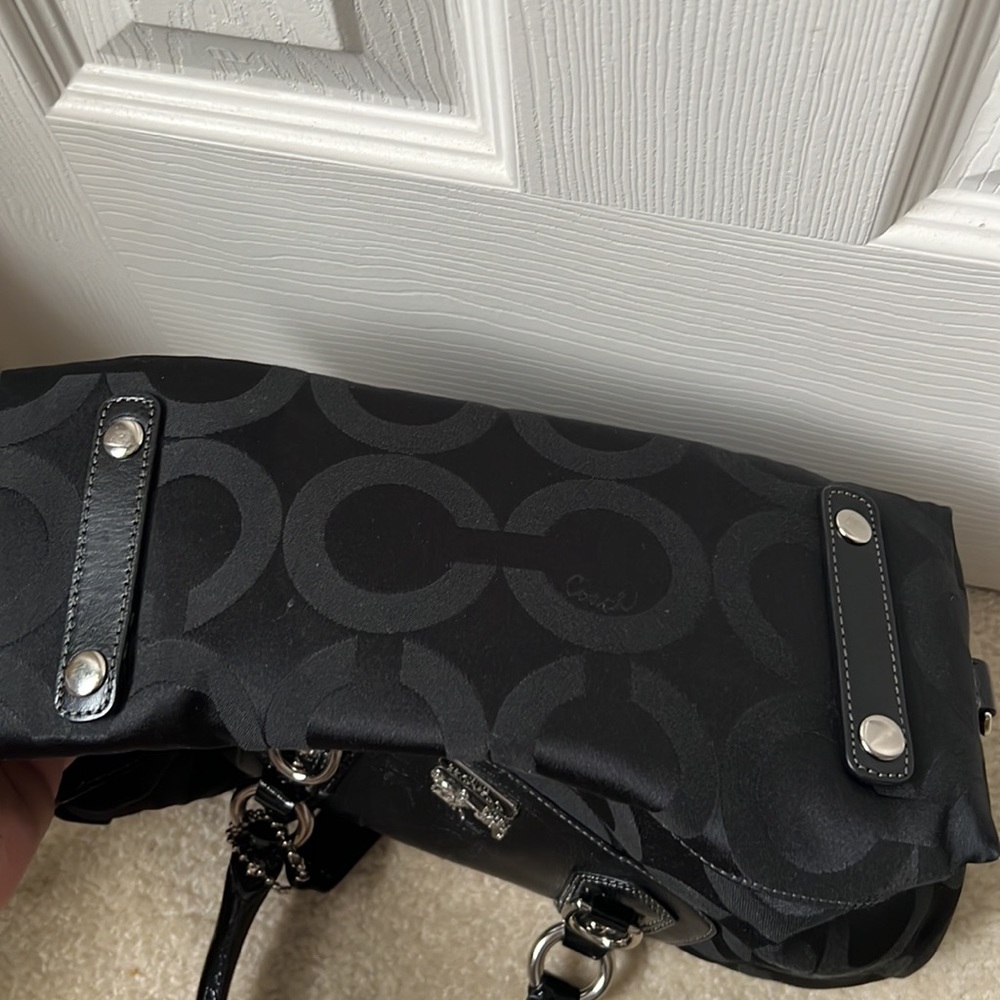 Coach bag in great used condition black - Picture 7 of 10